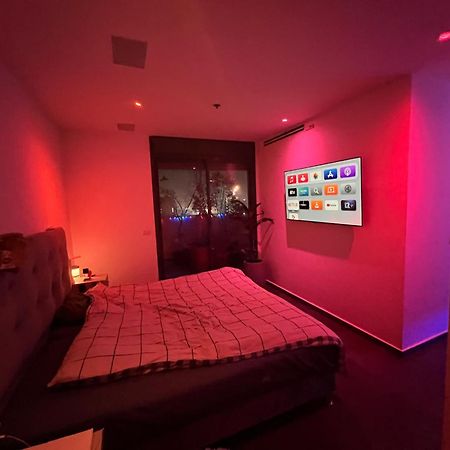 Suite And Room In A Breathtaking New Designed Penthouse In Se Tlv Tel Aviv Ruang foto