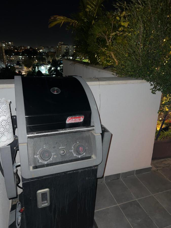 Suite And Room In A Breathtaking New Designed Penthouse In Se Tlv Tel Aviv Bagian luar foto
